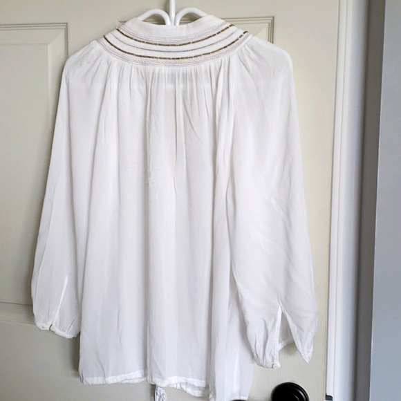 3/4 Sleeve white blouse with gold beading. Size 12 - Picture 4 of 4